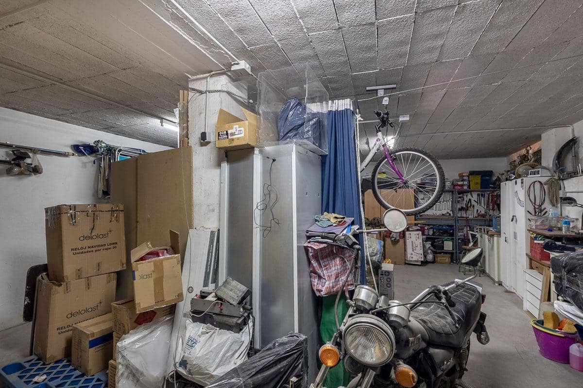 Erhverv til salg i Armilla - € 35.000 (Ref: 8982291)