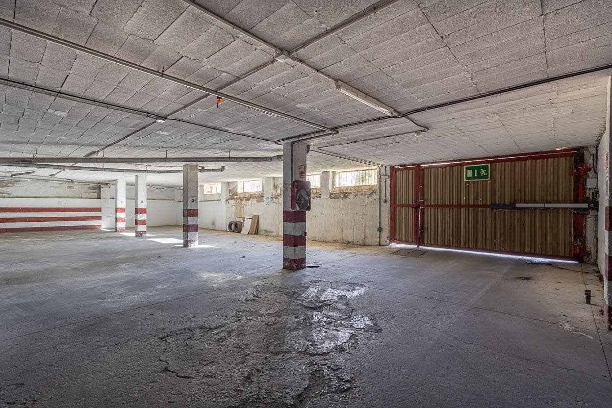 Erhverv til salg i Armilla - € 35.000 (Ref: 8982291)