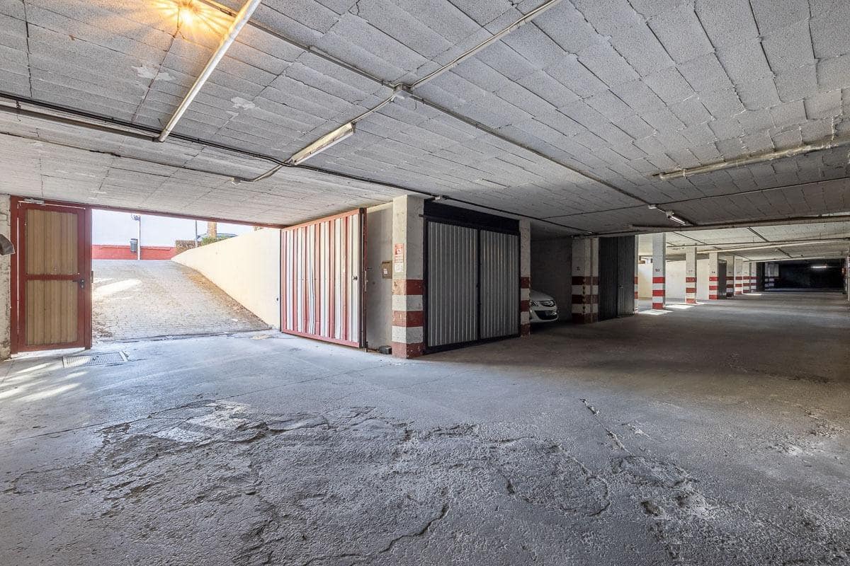 Erhverv til salg i Armilla - € 35.000 (Ref: 8982291)