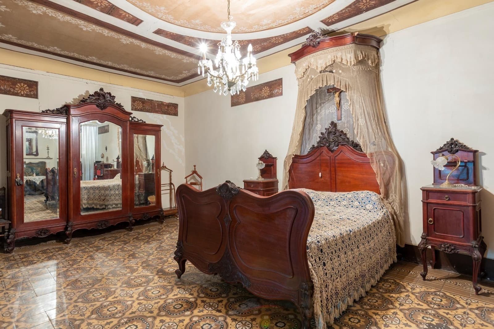 10 slaapkamer Huis te koop in Guadix - € 325.000 (Ref: 9001558)