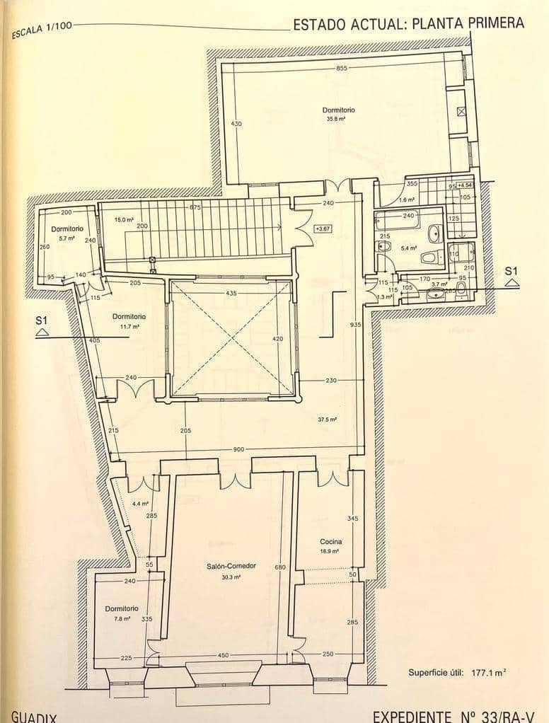 10 slaapkamer Huis te koop in Guadix - € 325.000 (Ref: 9001558)