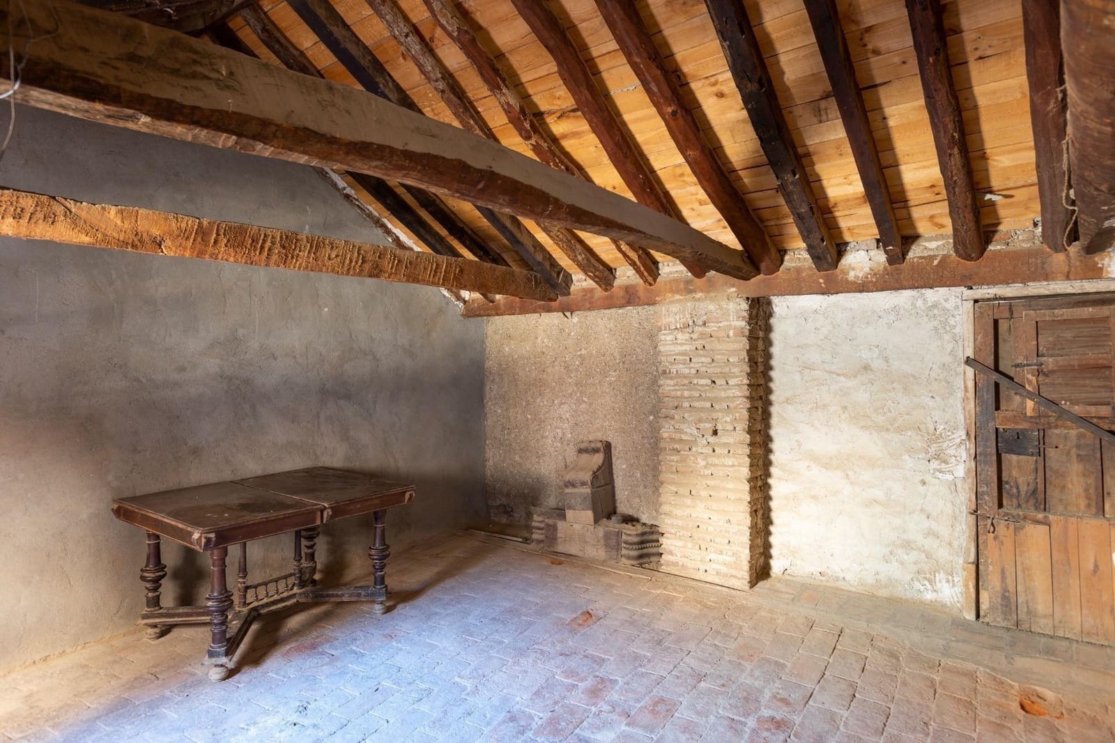 10 slaapkamer Huis te koop in Guadix - € 325.000 (Ref: 9001558)