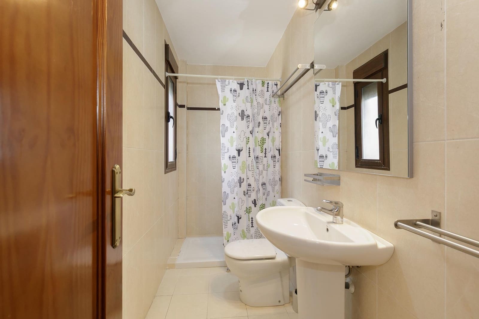 2 sypialnia Penthouse na sprzedaż w La Zubia z garażem - 275 000 € (Ref: 9005985)