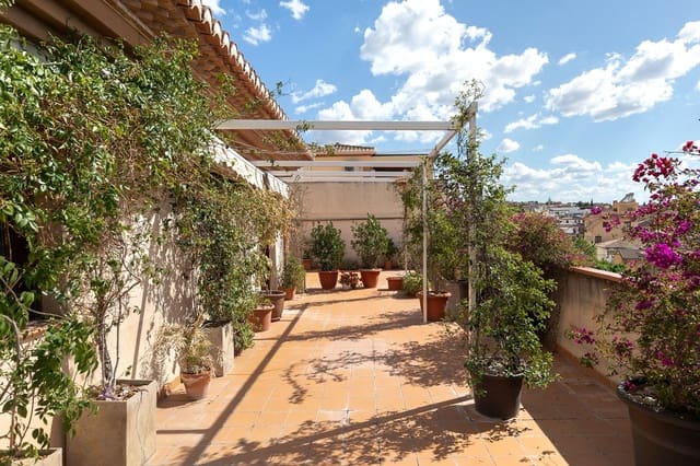 2 soveværelse Penthouse til salg i La Zubia med garage - € 275.000 (Ref: 9005985)