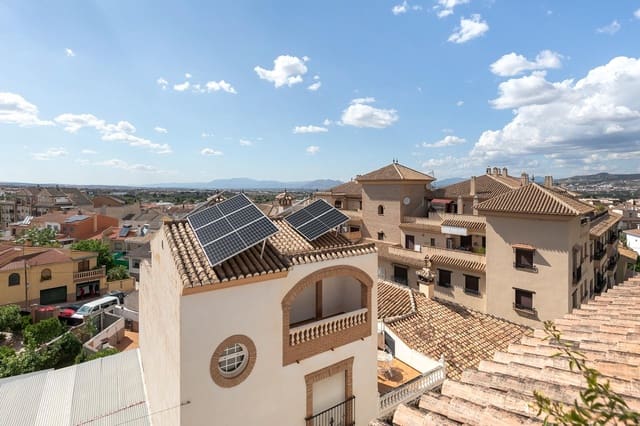 2 soveværelse Penthouse til salg i La Zubia med garage - € 275.000 (Ref: 9005985)