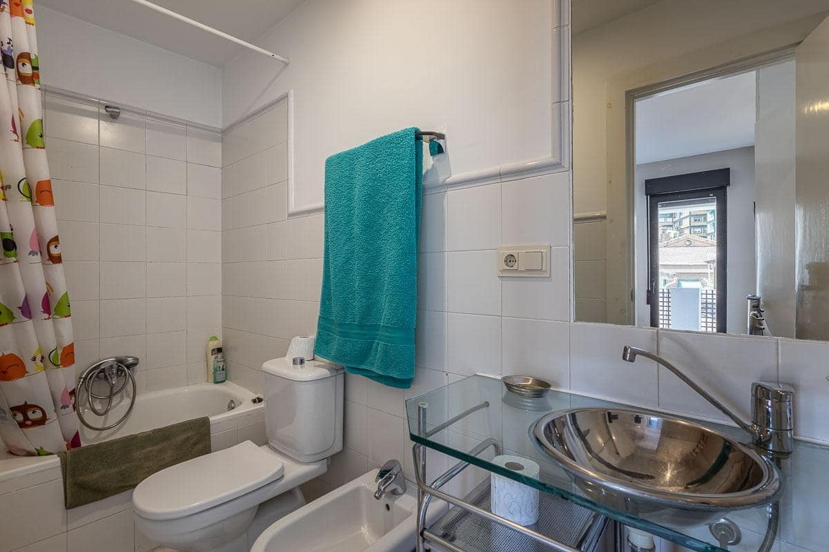 4 chambre Villa/Maison à vendre à Grenade ville avec garage - 775 000 € (Ref: 9007649)