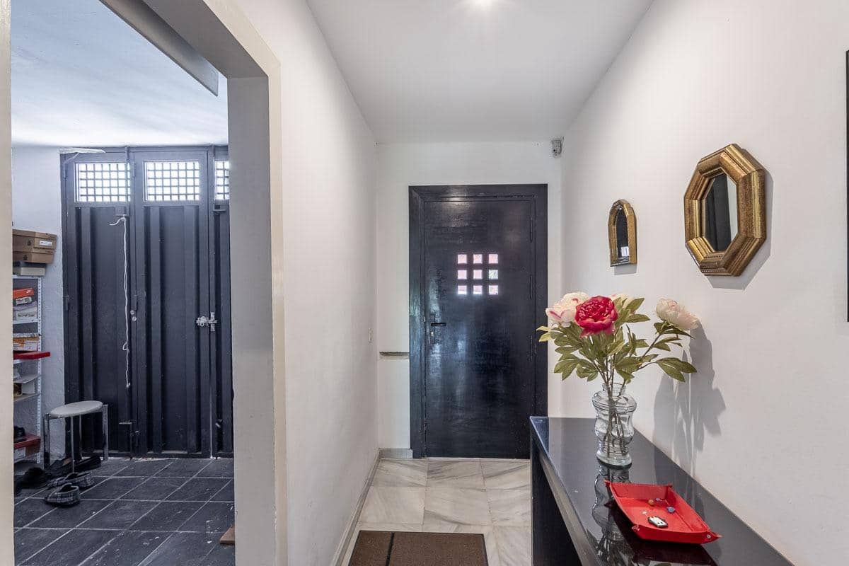 4 chambre Villa/Maison à vendre à Grenade ville avec garage - 775 000 € (Ref: 9007649)