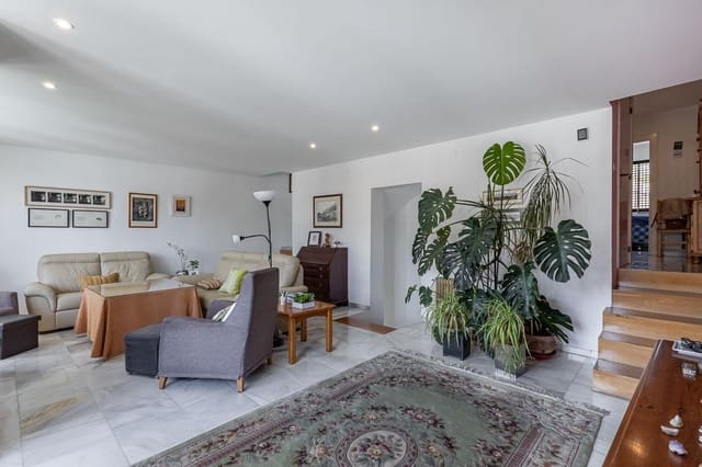 4 chambre Villa/Maison à vendre à Cervantes, Grenade ville avec garage - 775 000 € (Ref: 9007649)