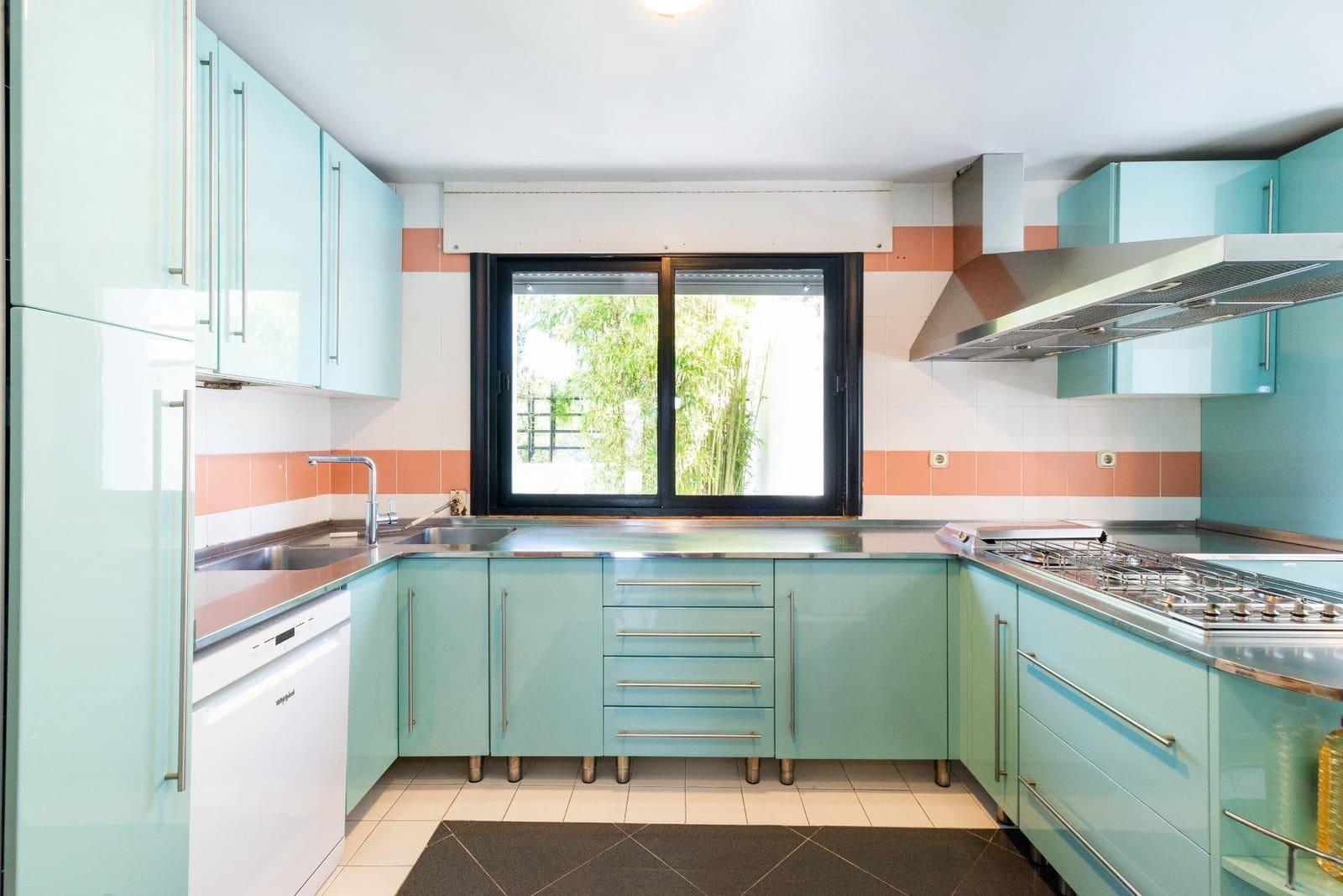 5 soverom Villa til salgs i Granada by med garasje - € 890 000 (Ref: 9012501)