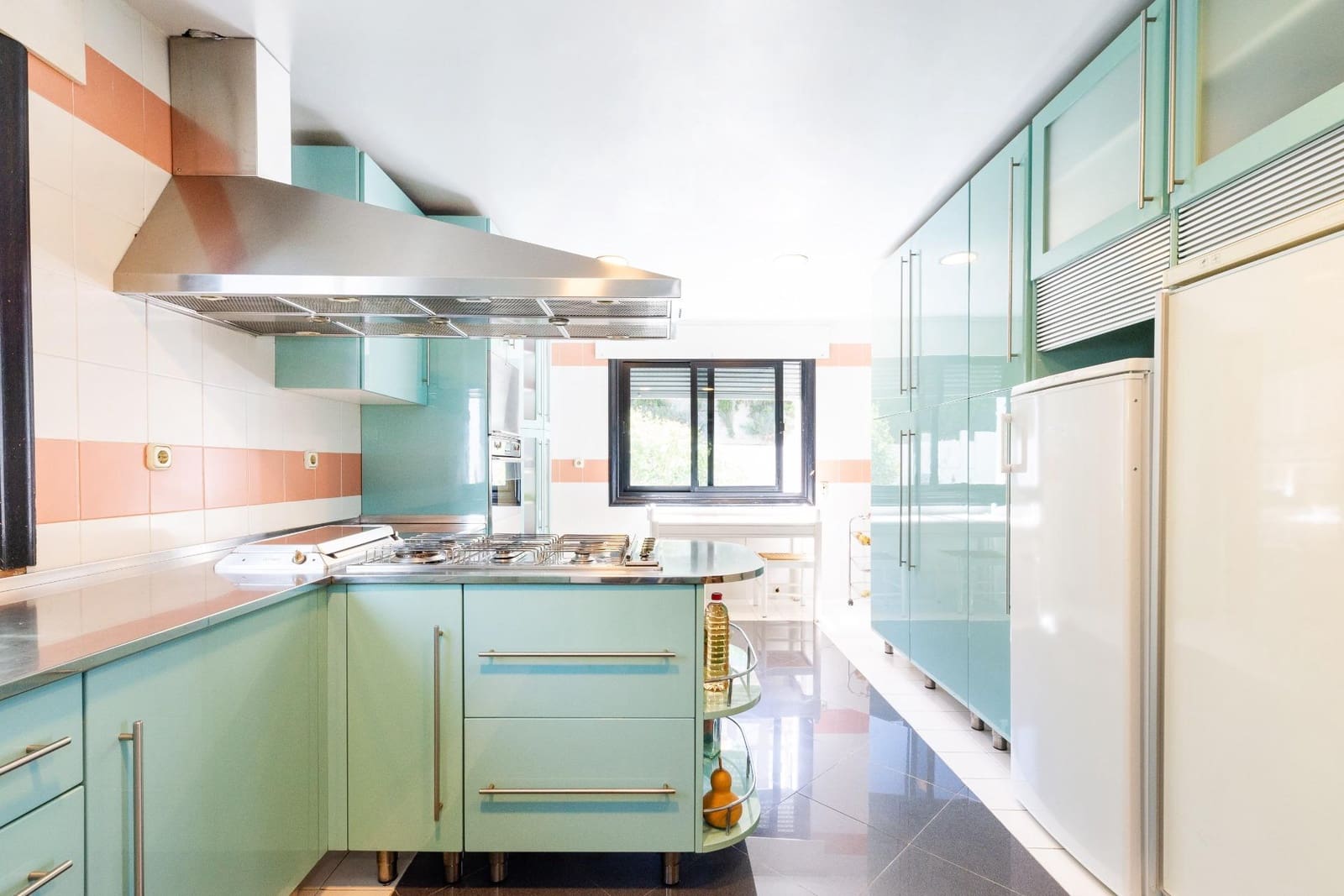 5 soverom Villa til salgs i Granada by med garasje - € 890 000 (Ref: 9012501)