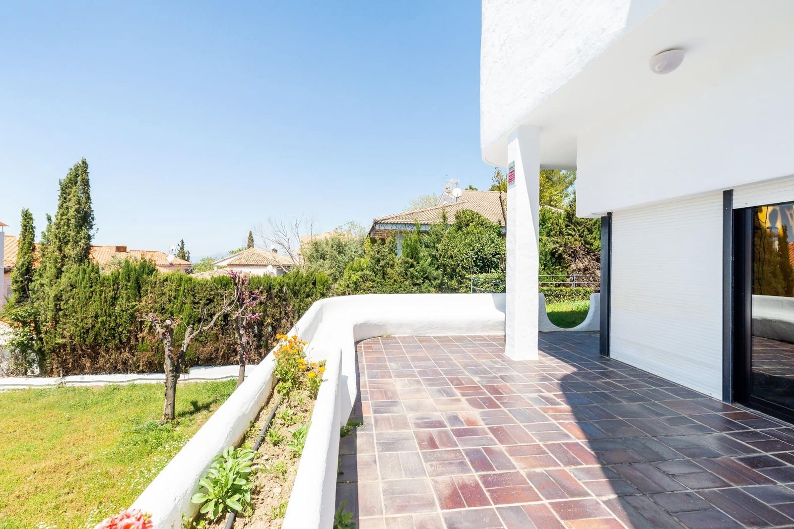 5 soverom Villa til salgs i Granada by med garasje - € 890 000 (Ref: 9012501)