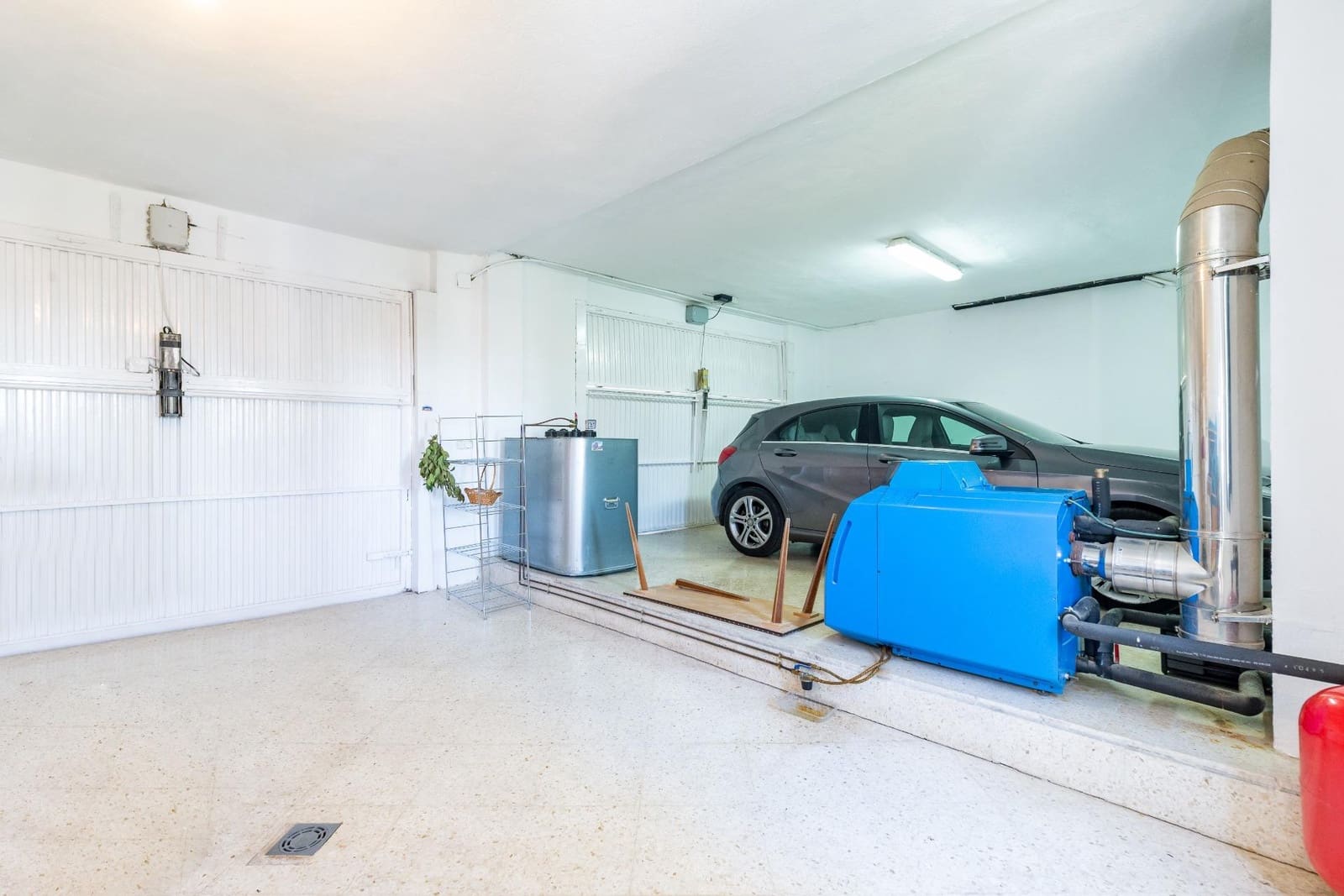 5 soverom Villa til salgs i Granada by med garasje - € 890 000 (Ref: 9012501)