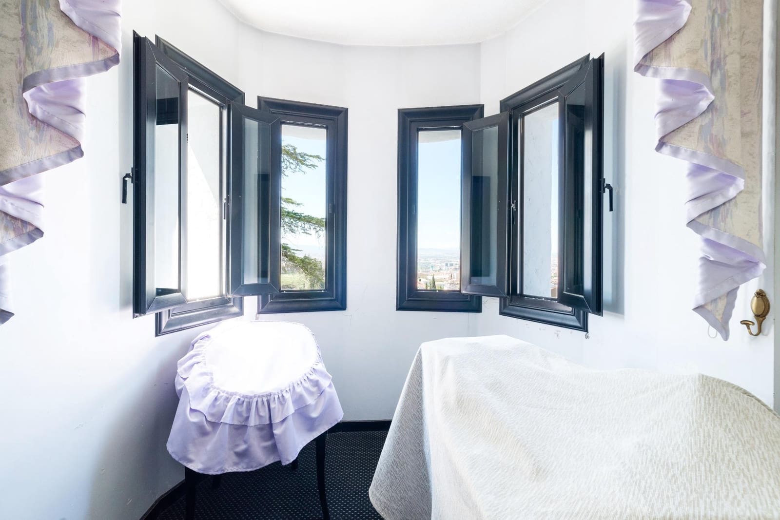 5 soverom Villa til salgs i Granada by med garasje - € 890 000 (Ref: 9012501)