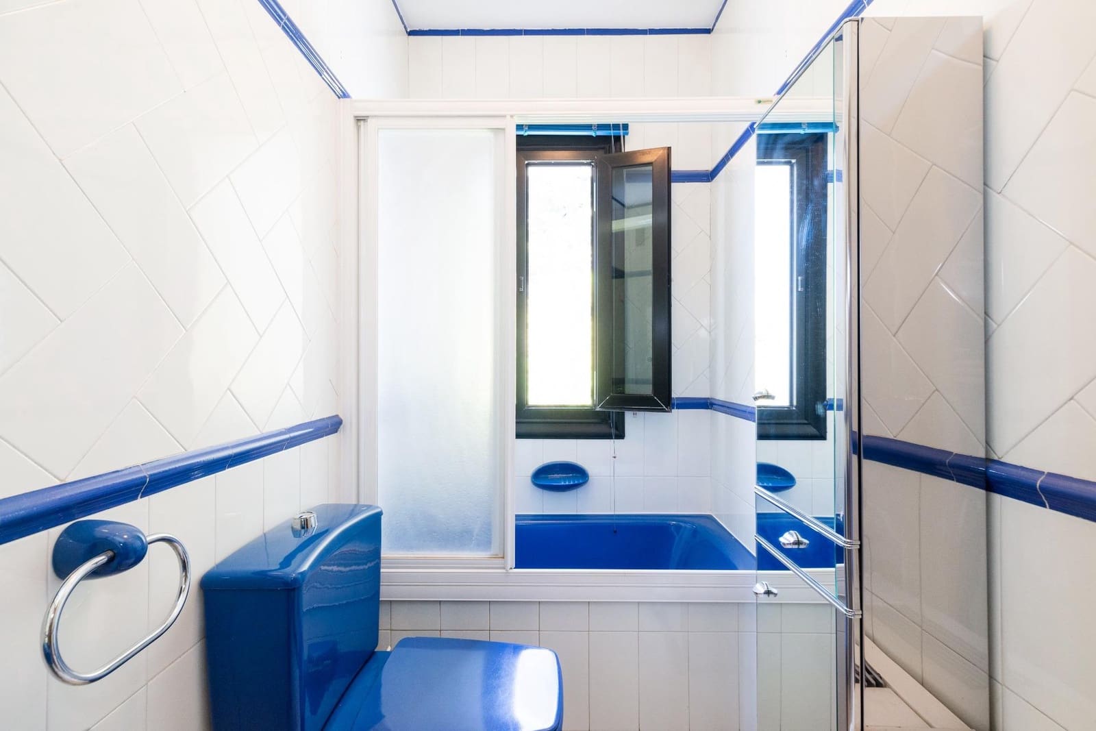 5 soverom Villa til salgs i Granada by med garasje - € 890 000 (Ref: 9012501)