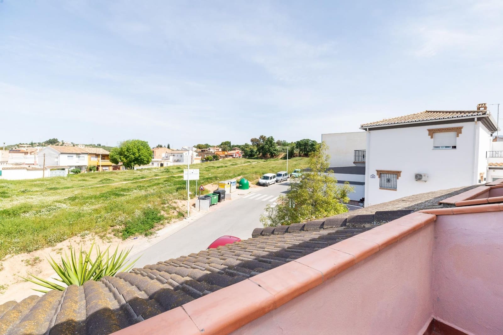 5 sypialnia Dom blizniak na sprzedaż w Peligros z garażem - 380 000 € (Ref: 9014655)