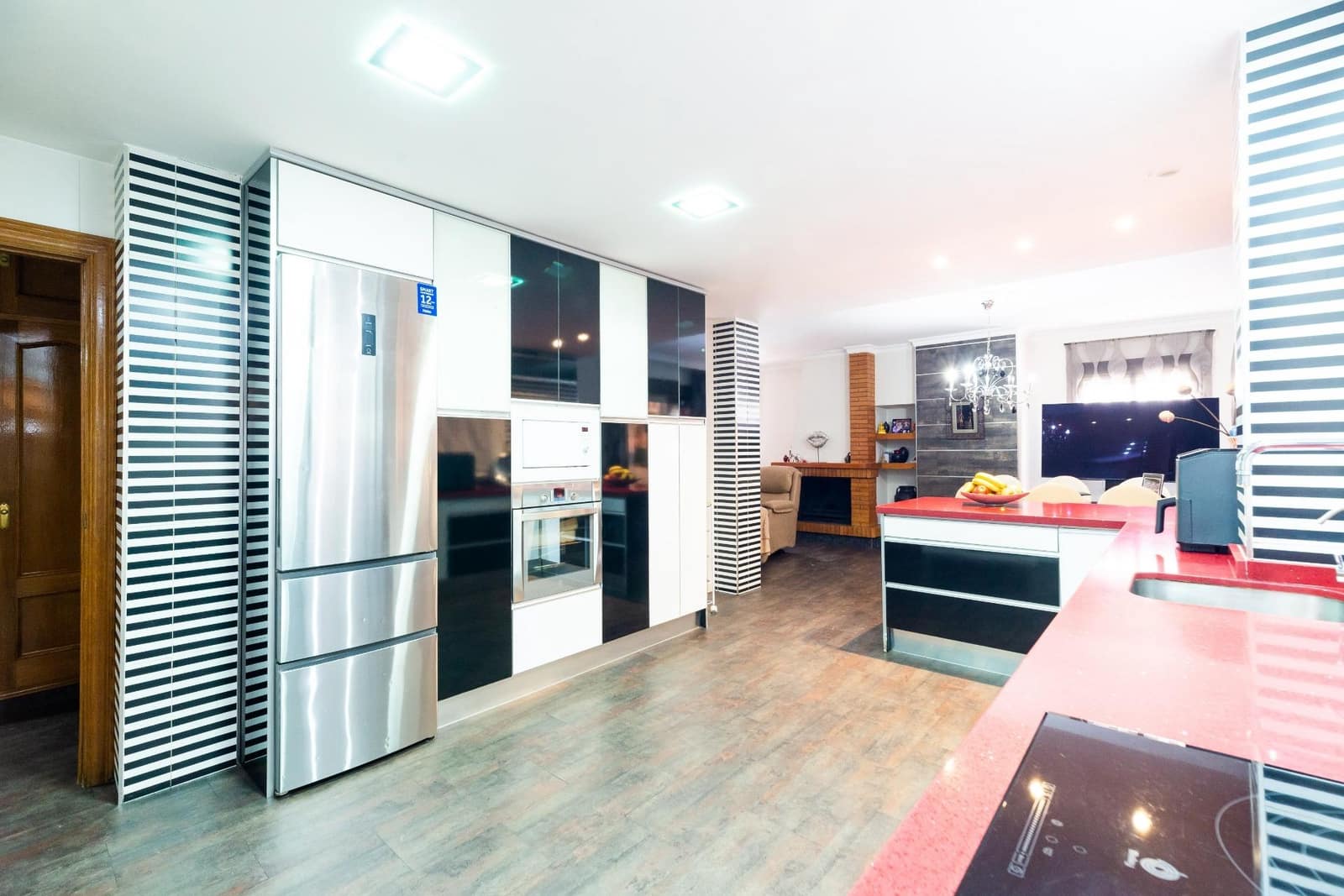 5 sypialnia Dom blizniak na sprzedaż w Peligros z garażem - 380 000 € (Ref: 9014655)