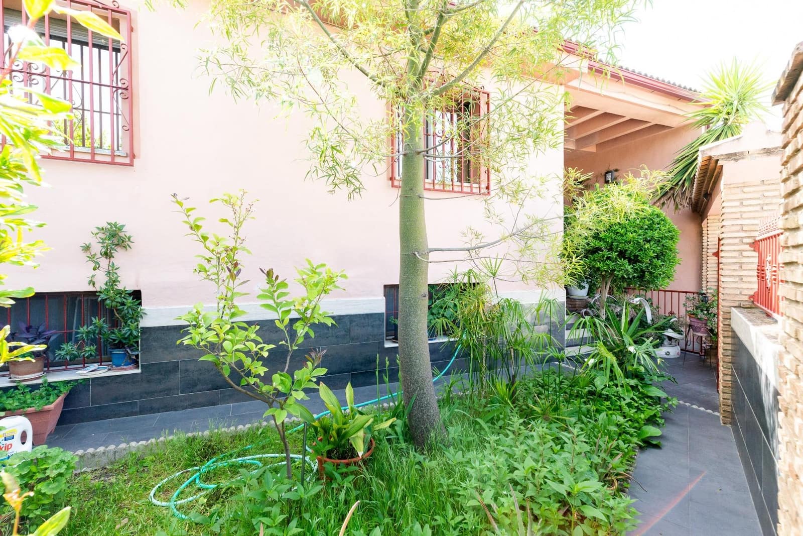 5 sypialnia Dom blizniak na sprzedaż w Peligros z garażem - 380 000 € (Ref: 9014655)