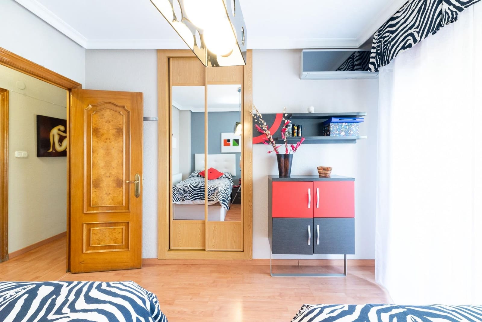 5 sypialnia Dom blizniak na sprzedaż w Peligros z garażem - 380 000 € (Ref: 9014655)