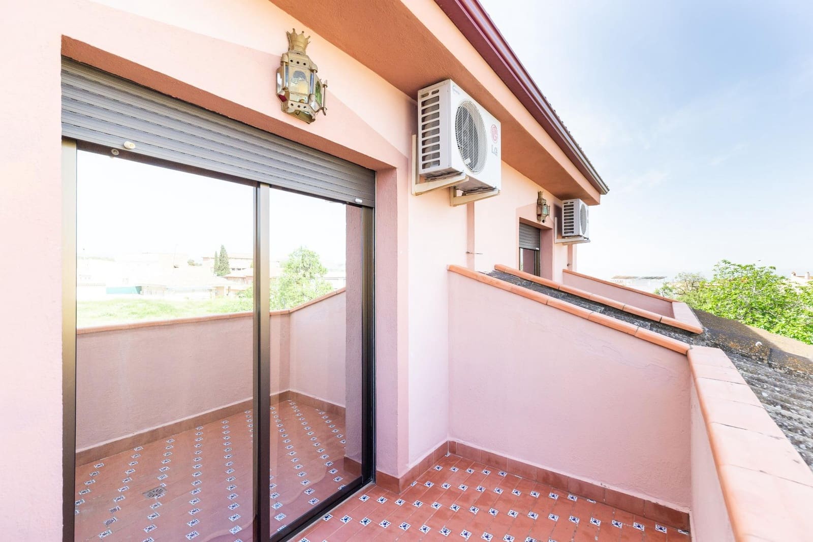 5 sypialnia Dom blizniak na sprzedaż w Peligros z garażem - 380 000 € (Ref: 9014655)