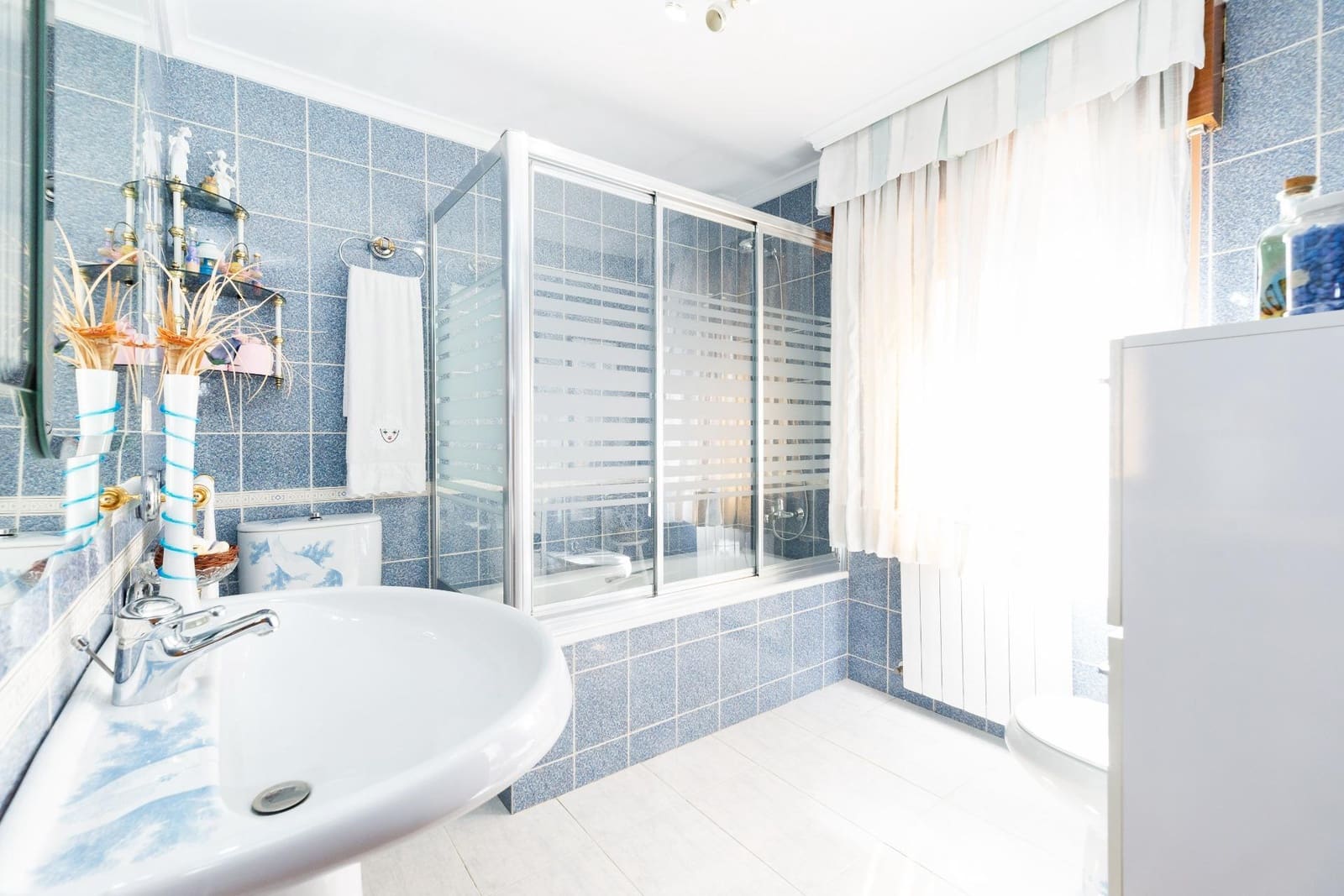 5 sypialnia Dom blizniak na sprzedaż w Peligros z garażem - 380 000 € (Ref: 9014655)