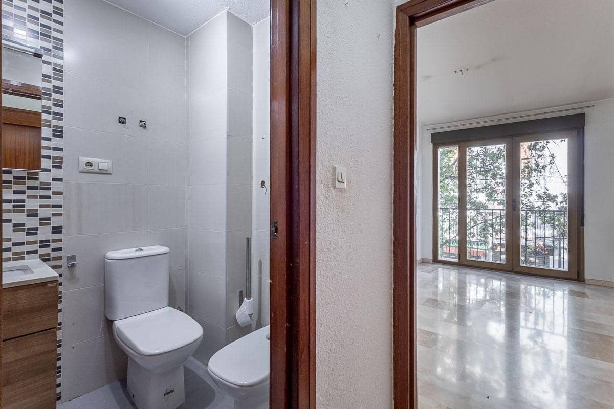 3 sovrum Lägenhet till salu i Granada stad med garage - 395 000 € (Ref: 9068767)