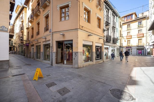 Comercial para venda em Centro - Sagrario, Granada cidade - 178 000 € (Ref: 9081453)