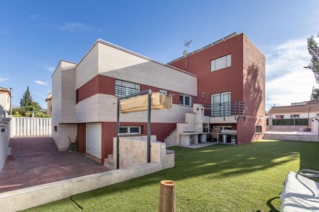 5 soveværelse Villa til salg i Otura med swimmingpool garage - € 498.000 (Ref: 9081456)
