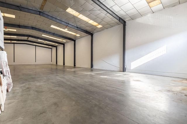 Business for sale in Ogíjares with garage - € 665,000 (Ref: 9081457)