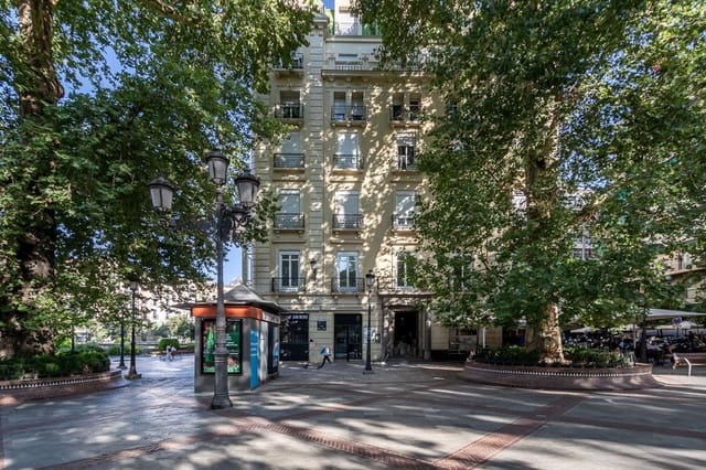 Kontor til leje i Granada by - € 1.175 (Ref: 9081459)