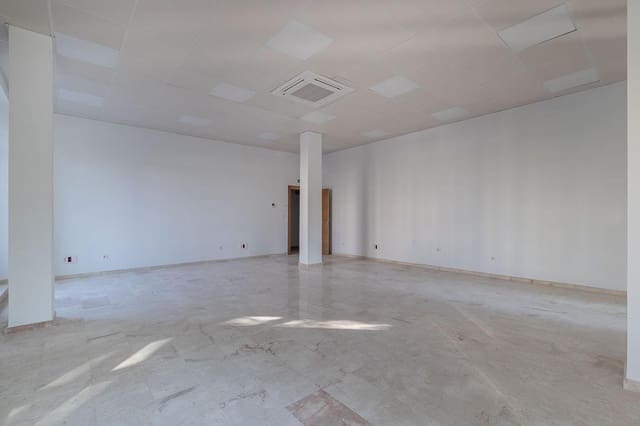 Office for rent in Granada city - € 750 (Ref: 9081459)