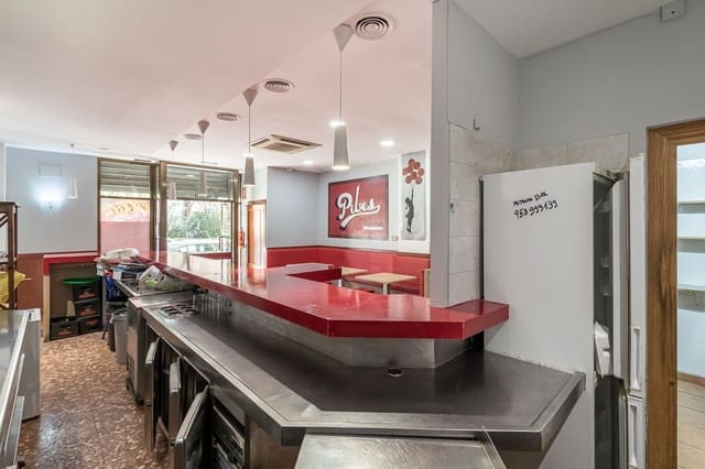 Commercieel te koop in Granada stad - € 129.000 (Ref: 9081462)