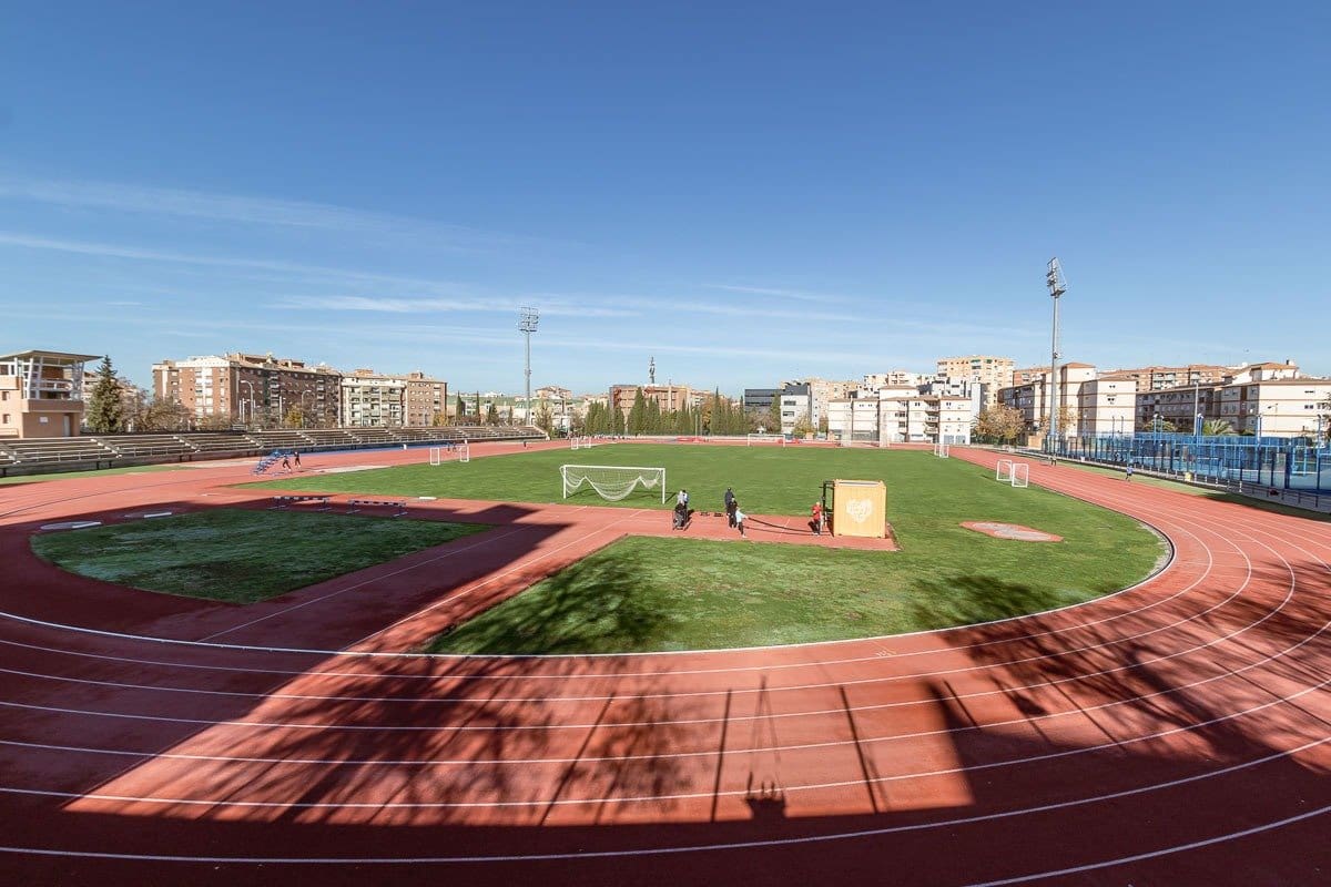 Commercial for sale in Granada city - € 129,000 (Ref: 9081462)