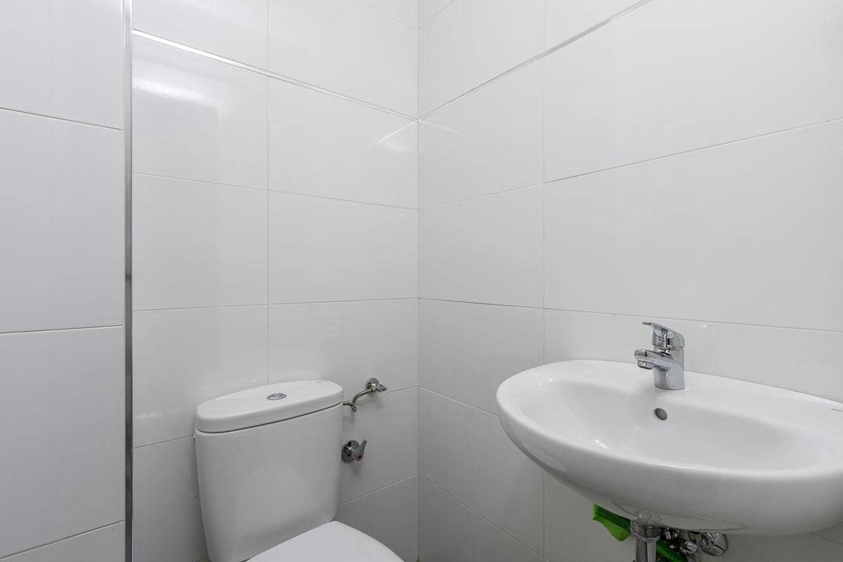 Kaupallinen myytävänä paikassa Granada kaupunki - 65 000 € (Ref: 9081463)