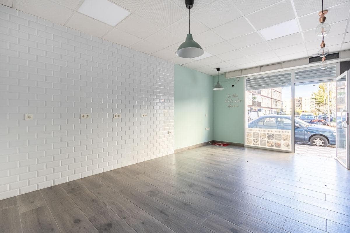 Kaupallinen myytävänä paikassa Granada kaupunki - 65 000 € (Ref: 9081463)