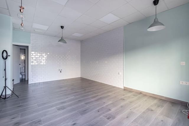 Kaupallinen myytävänä paikassa Granada kaupunki - 65 000 € (Ref: 9081463)