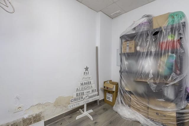 Kaupallinen myytävänä paikassa Granada kaupunki - 65 000 € (Ref: 9081463)