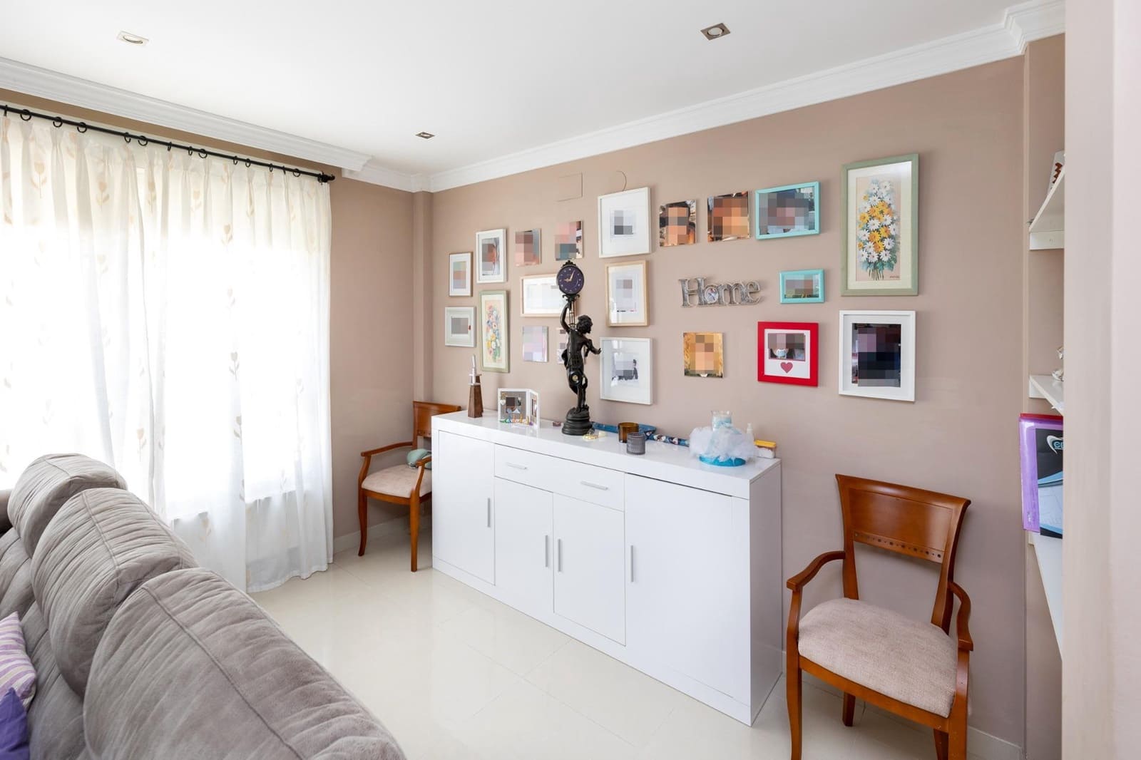 4 bedroom Villa for sale in Huetor Vega with pool garage - € 480,000 (Ref: 9089712)