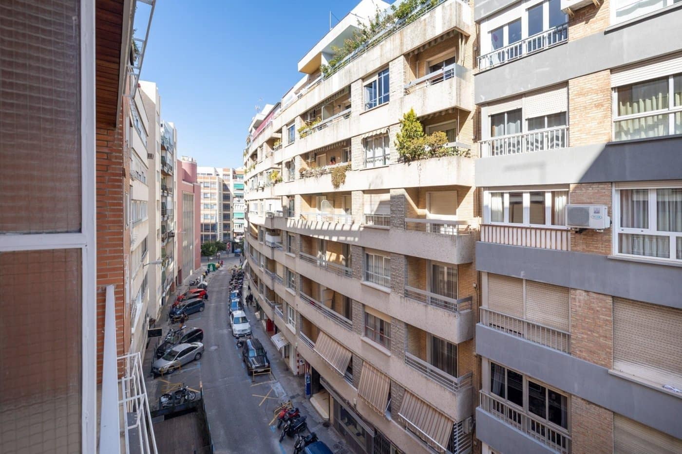 4 soveværelse Lejlighed til salg i Granada by - € 330.000 (Ref: 9104588)