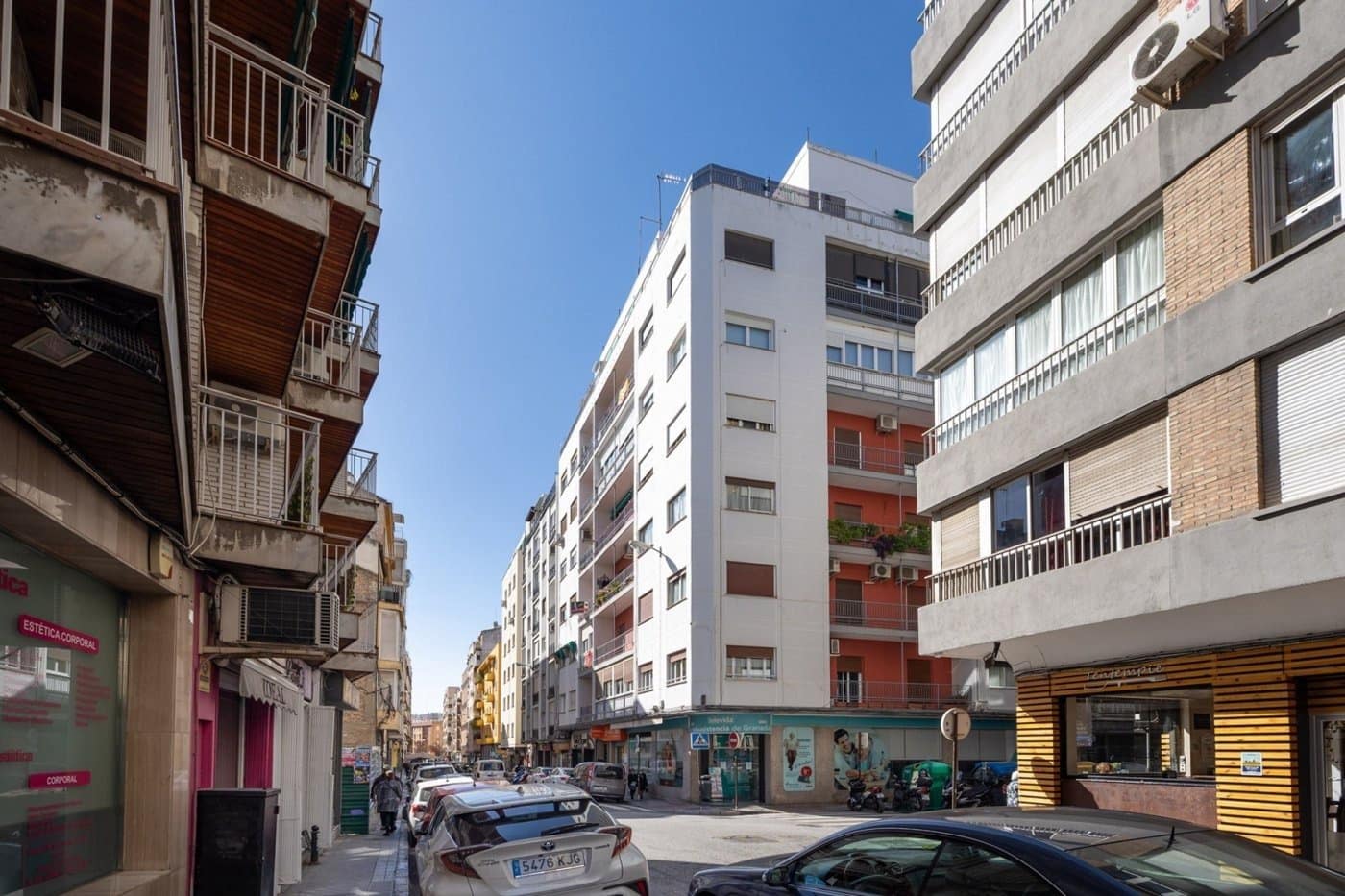 4 soveværelse Lejlighed til salg i Granada by - € 330.000 (Ref: 9104588)