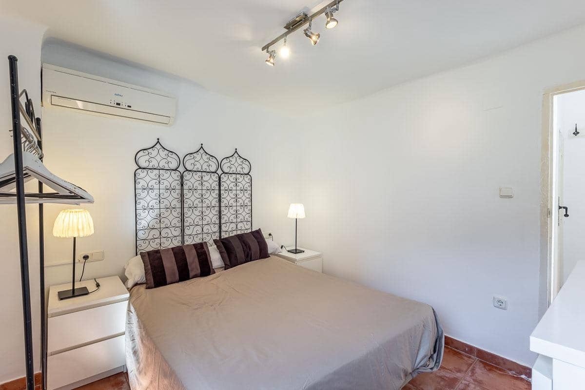 2 soveværelse Byhus til salg i Granada by - € 258.000 (Ref: 9114069)