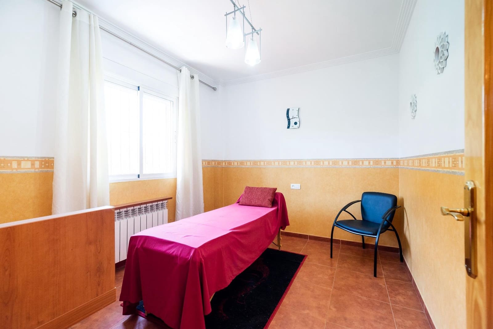 5 quarto Moradia para venda em Cullar Vega com piscina garagem - 349 900 € (Ref: 9118653)