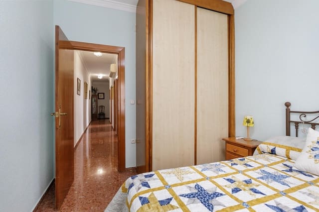 4 soverom Rekkehus til salgs i Maracena med garasje - € 240 000 (Ref: 9118655)