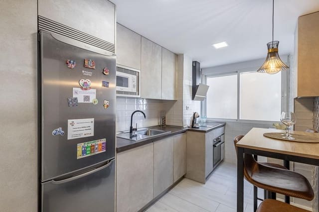 2 soverom Leilighet til salgs i Granada by med garasje - € 380 000 (Ref: 9124956)