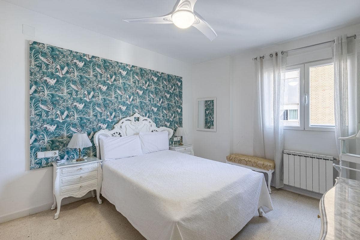 2 quarto Apartamento para venda em Granada cidade com garagem - 380 000 € (Ref: 9124956)