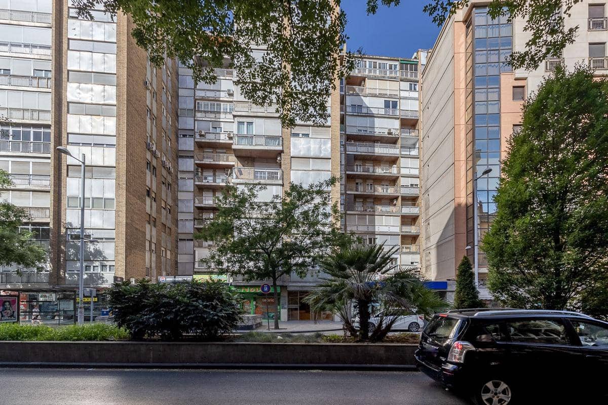 2 quarto Apartamento para venda em Granada cidade com garagem - 380 000 € (Ref: 9124956)