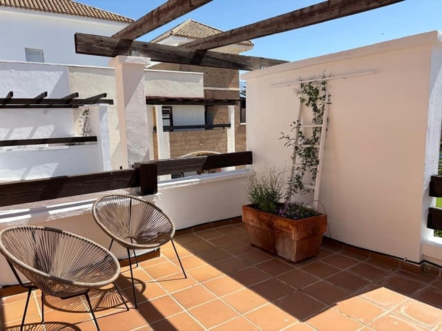 3 soverom Penthouse til leie i Motril med svømmebasseng - € 1 450 (Ref: 9128196)
