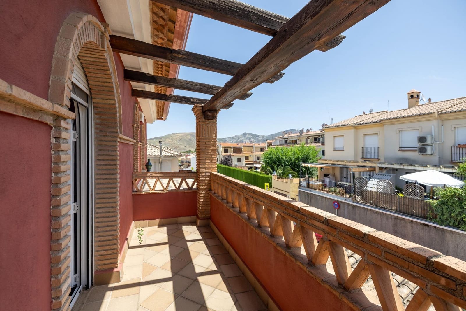 8 soveværelse Villa til salg i Monachil med swimmingpool garage - € 490.000 (Ref: 9129698)