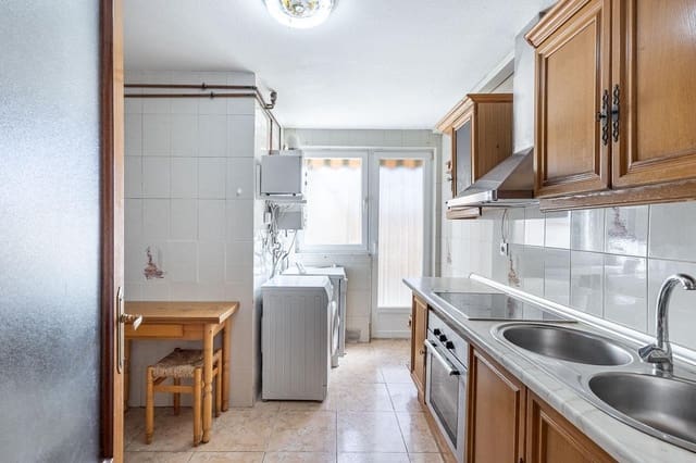 3 soveværelse Lejlighed til salg i Granada by med garage - € 395.000 (Ref: 9145433)
