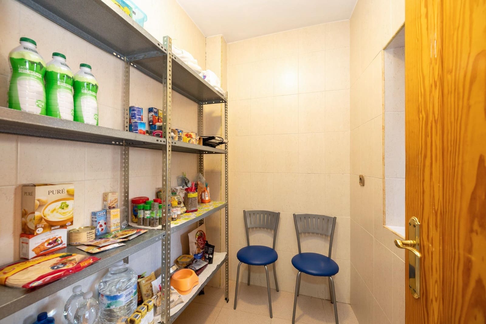 5 soveværelse Villa til salg i Vegas del Genil med garage - € 225.000 (Ref: 9145436)