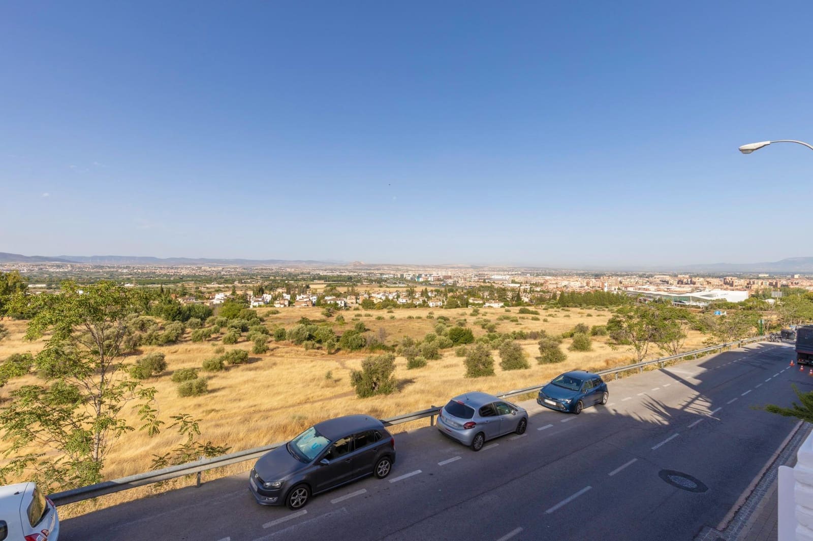 4 soveværelse Rækkehus til salg i Granada by med swimmingpool garage - € 565.000 (Ref: 9147036)